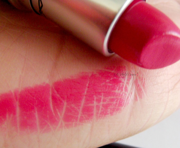 mac speak louder bright pink lipstick swatches and review best mac lipsticks